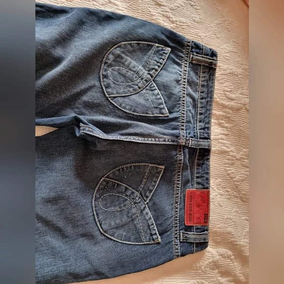 Calvin Klein blue jeans low rise, straight leg, size 8, unique back pockets - Picture 2 of 16